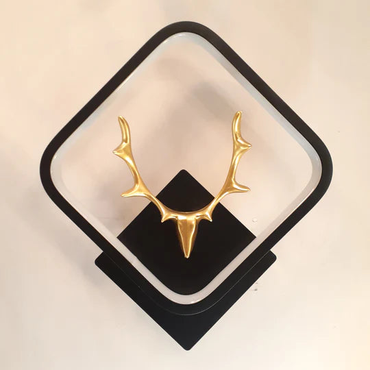 Markhor Wall Lamp