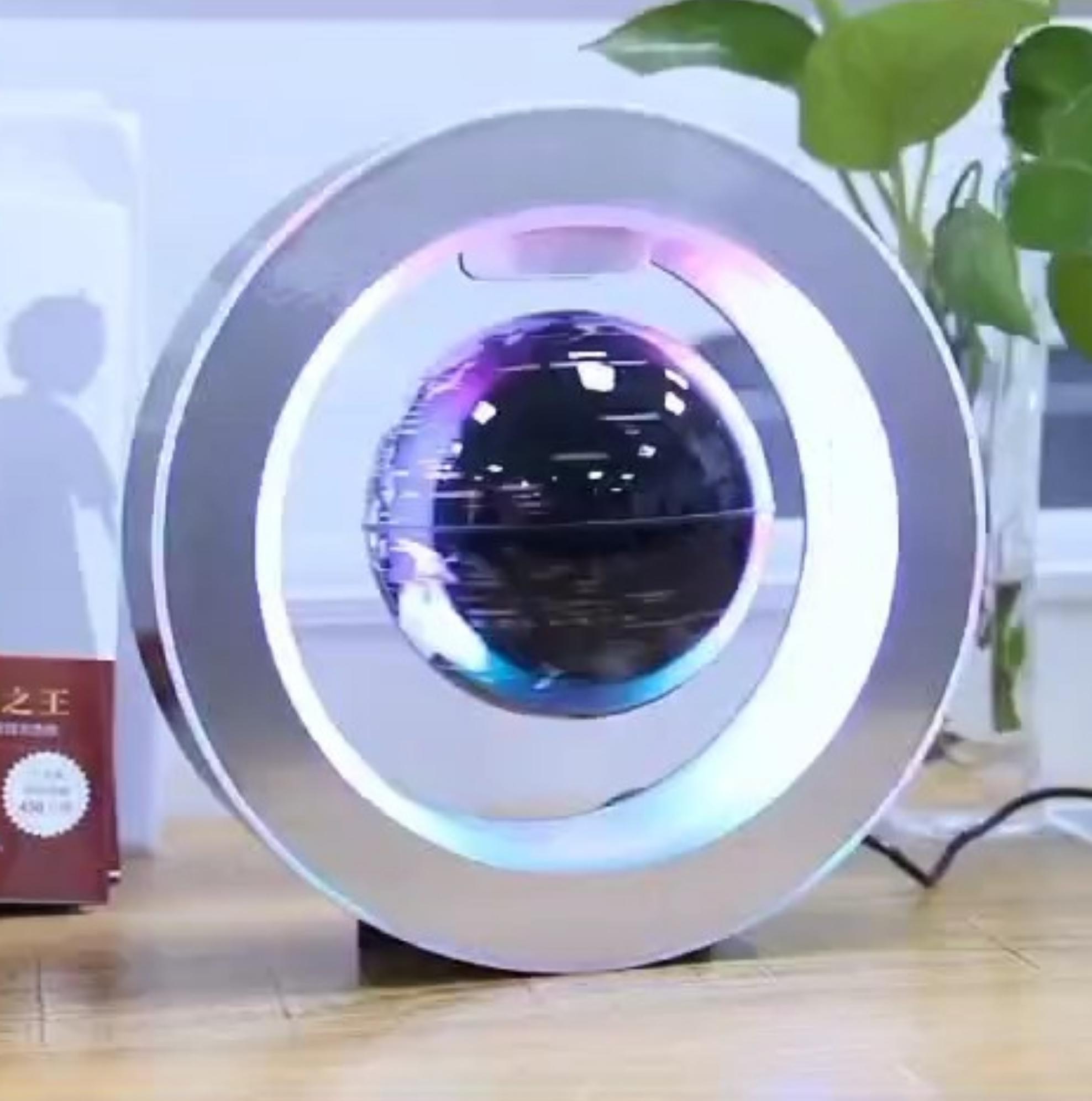 UFO Globe Lamp