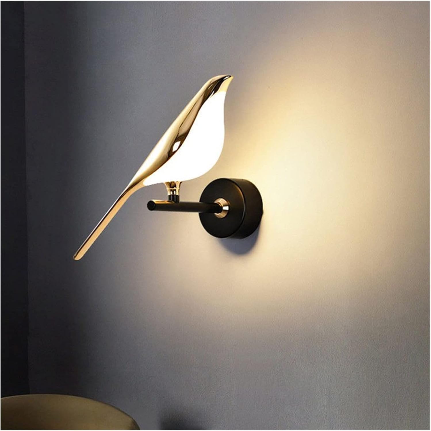 Magpie Lamp