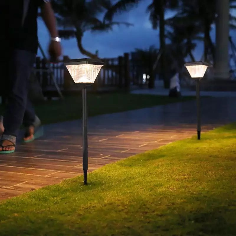 Solar Lawn Lamp