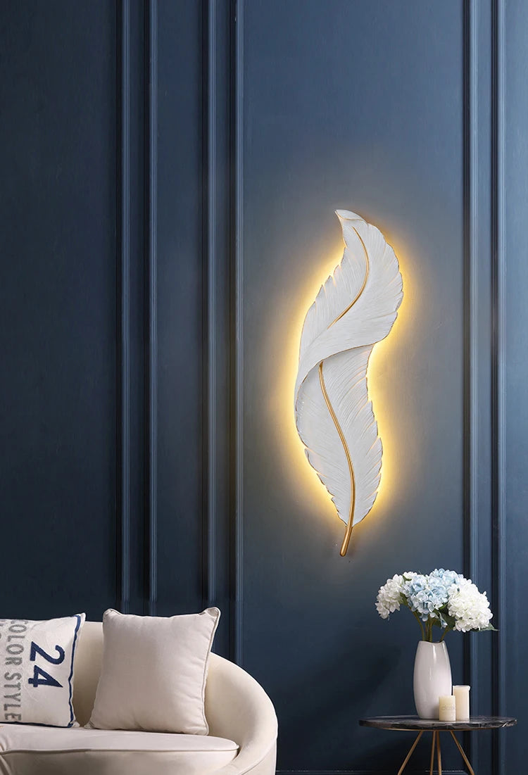 White Feather Wall Lamp