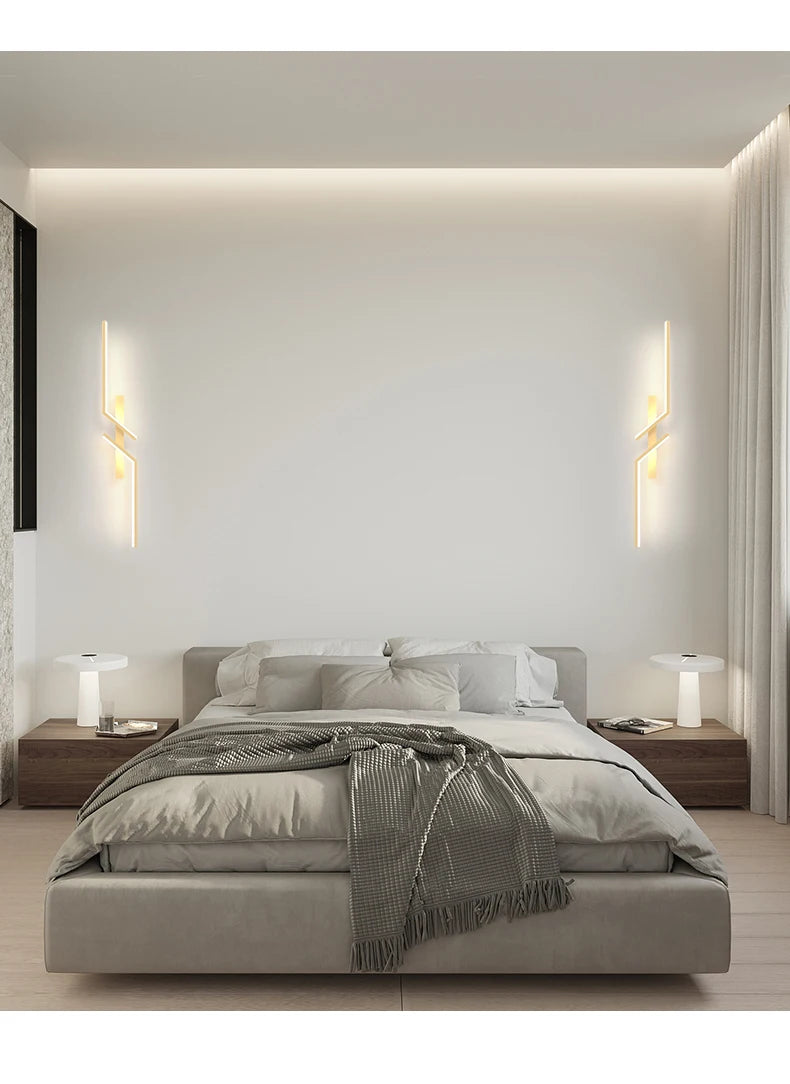 Solo Minimalist Wall Sconce