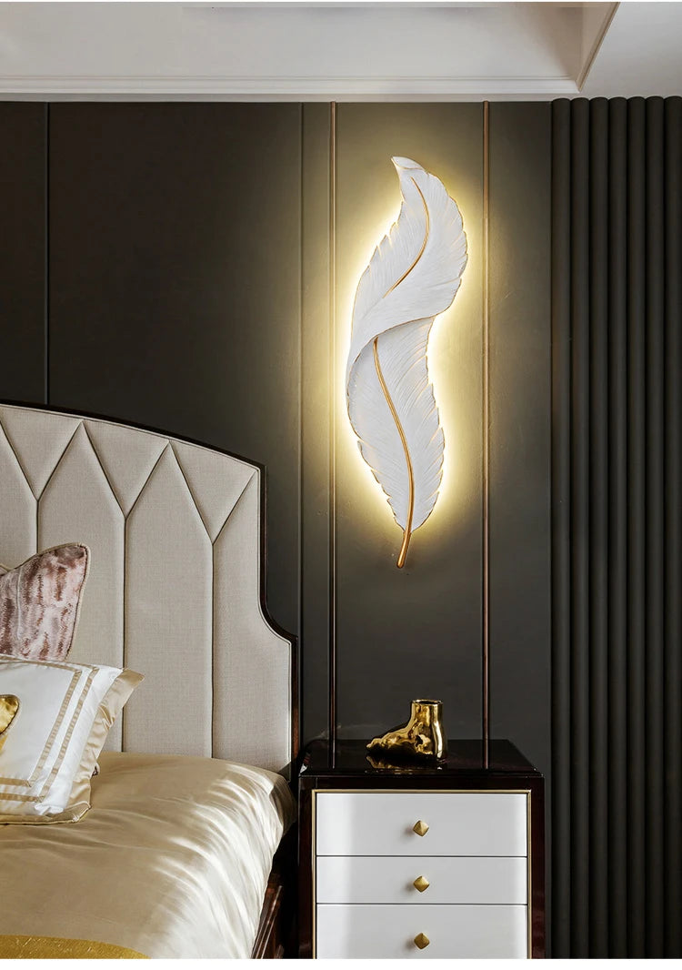 White Feather Wall Lamp