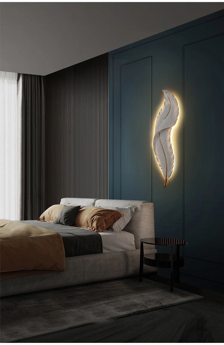 White Feather Wall Lamp