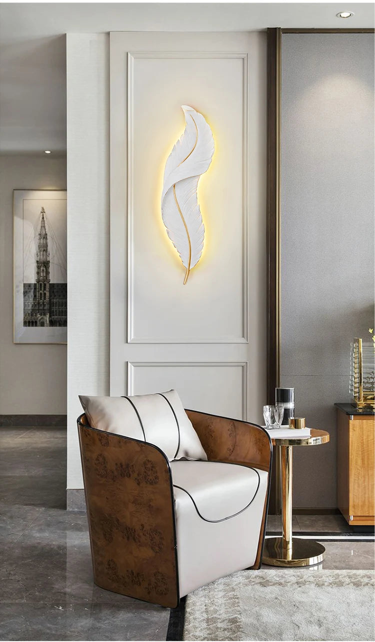 White Feather Wall Lamp