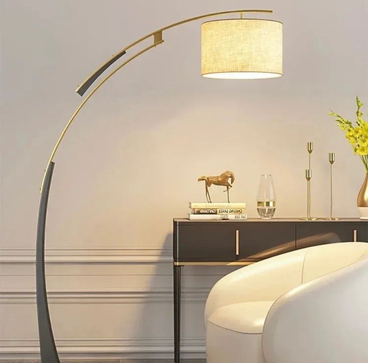 Sleek Floor Lamp